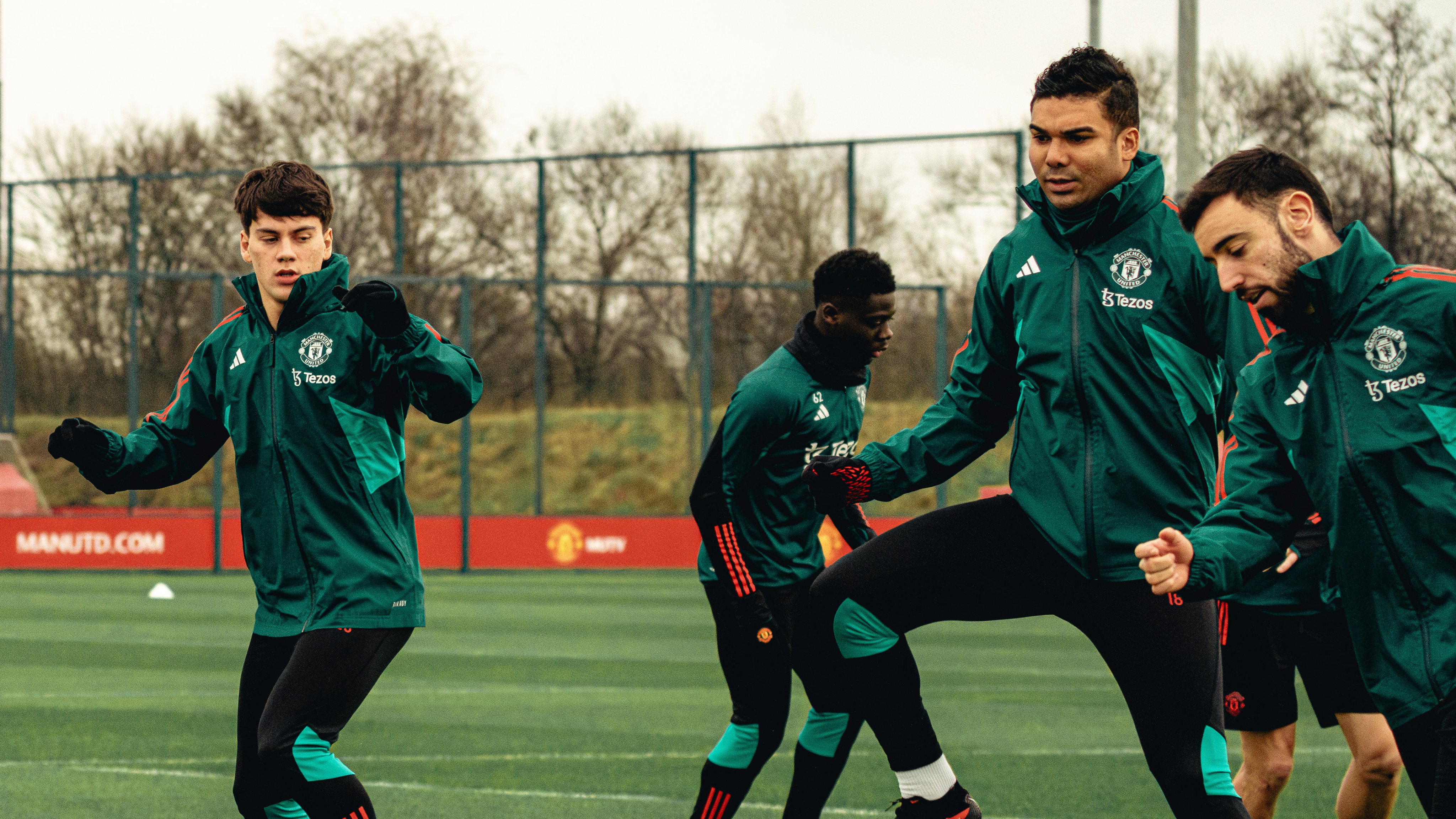 Facundo Pellistri, Omari Forson, Casemiro and Bruno Fernandes pictured in training.