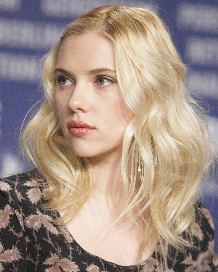 Scarlett Johansson on Instagram: “OMG , Young Scarlett #adorable #adore #young #pretty #prettyfac… | Scarlet johansson, Scarlett johansson, Scarlett johanson