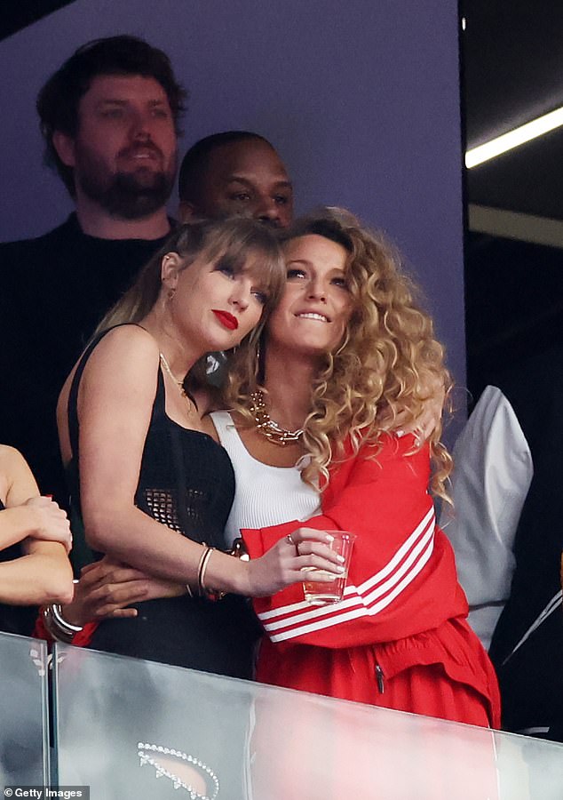 Taylor and Blake shared a warm hug