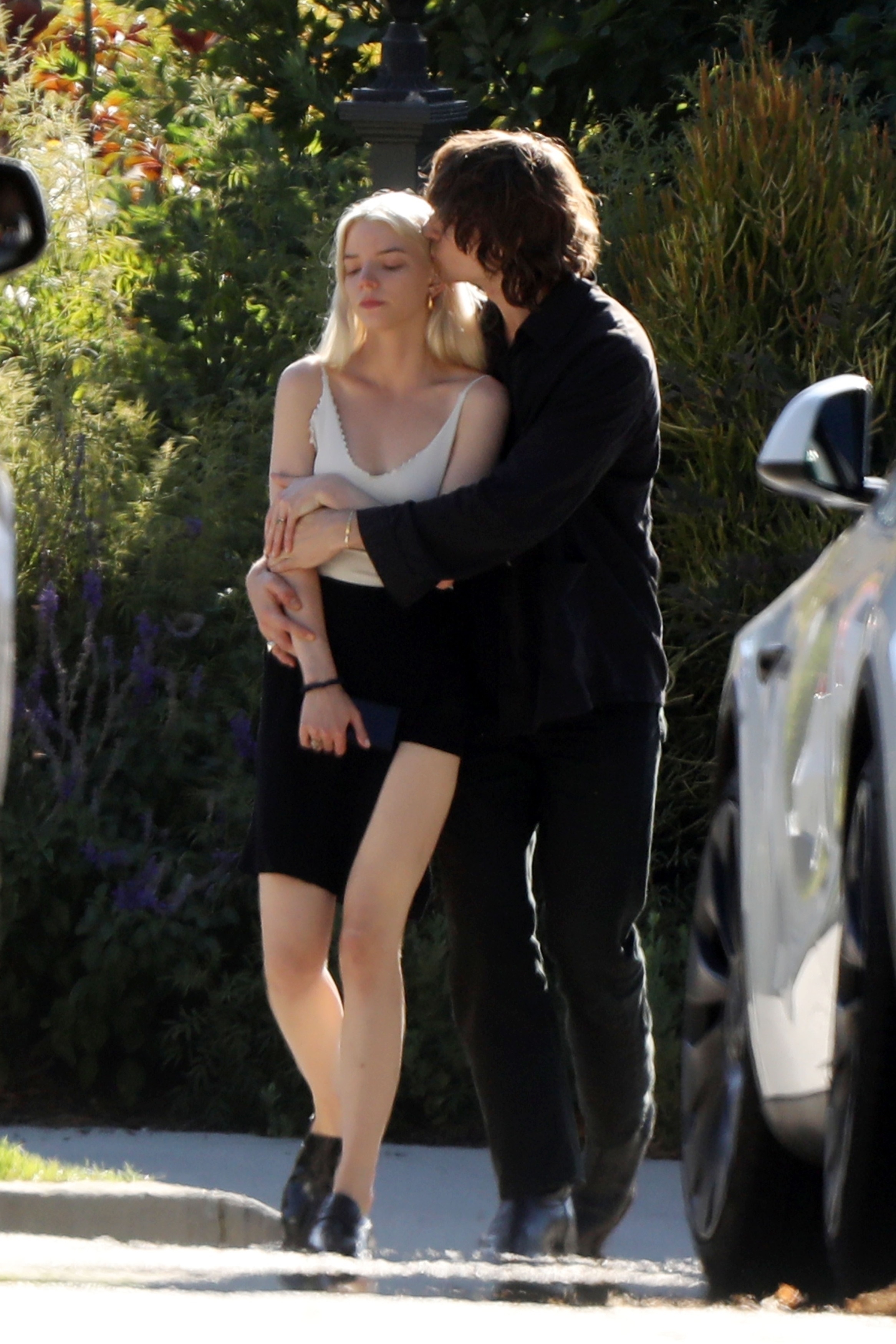 Malcolm McRae comforting wife Anya Taylor-Joy.