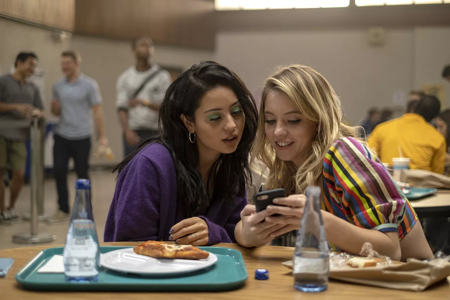 Alexa Demie, Sydney Sweeney in Euphoria