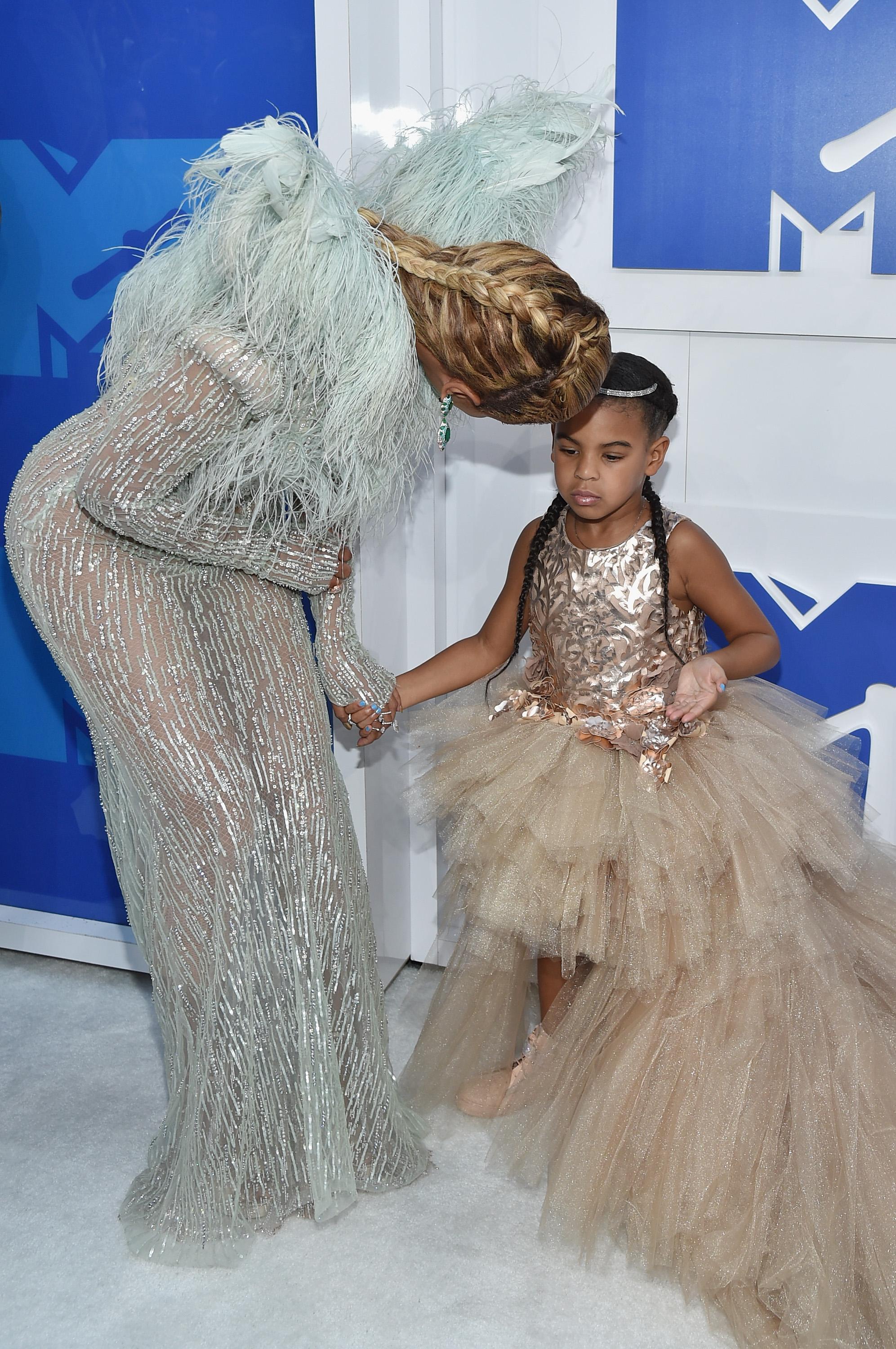 Over It! Blue Ivy Gives Beyoncé Side-Eye During Their Date Night AT MTV VMAs 2016 — See The Sweet Photos!