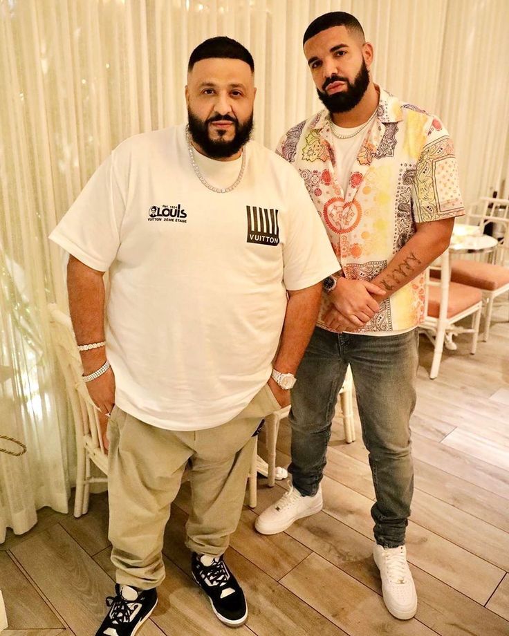 UpscaleHype on Instagram: “@djkhaled w/ @champagnepapi wearing a @louisvuitton tee & @jumpman23 #airjordan3… | Drake clothing, Drake fashion, Streetwear men outfits