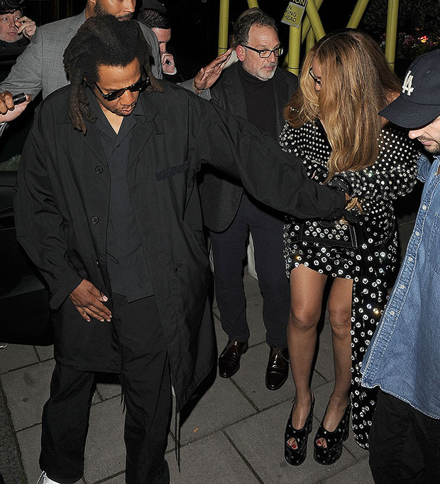 Beyonce Rocks Black Mini Dress For Date With Jay-Z In London: Photos – Hollywood Life