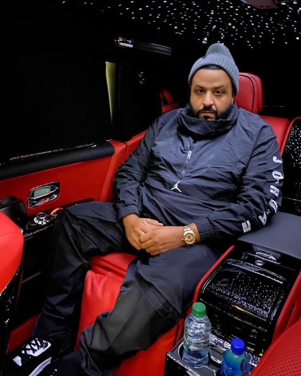 DJ Khaled and Fat Joe Enjoy a Luxurious Day in Florida: Ride a Rolls-Royce Phantom and Dine at the Most Expensive Restaurant in America.nguyen01