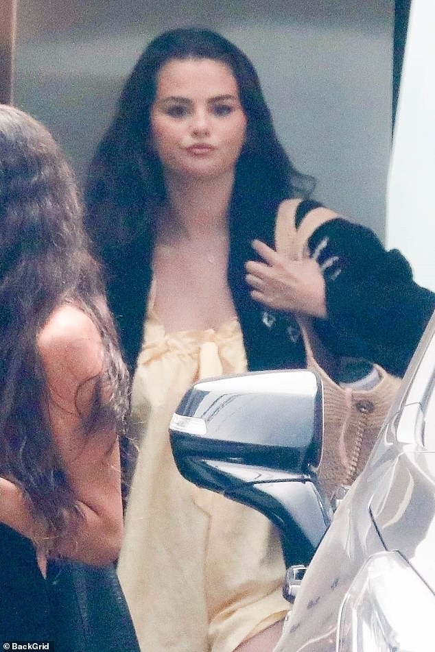 Selena Gomez is proud of her love for boyfriend Benny Blanco. On Monday the singer was seen wearing a B for Benny gold necklace around her neck as she celebrated her 32nd birthday