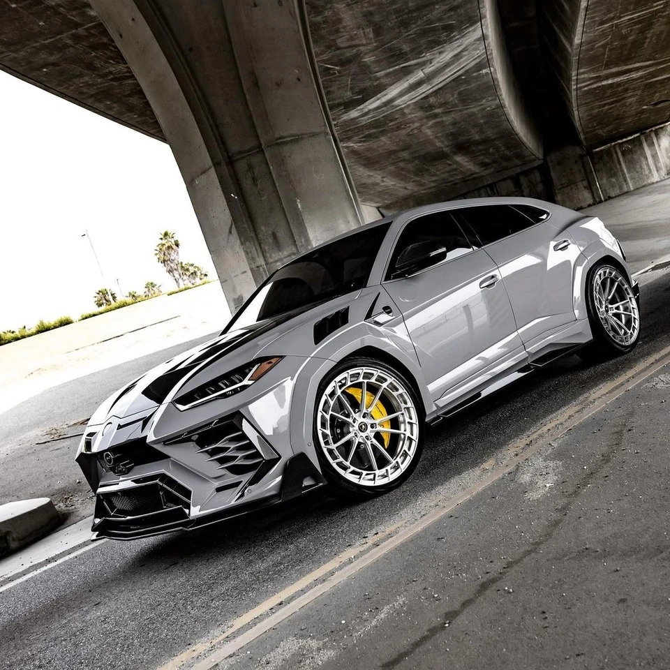 Kim Kardashian mua Lamborghini Urus do Mansory anh 1