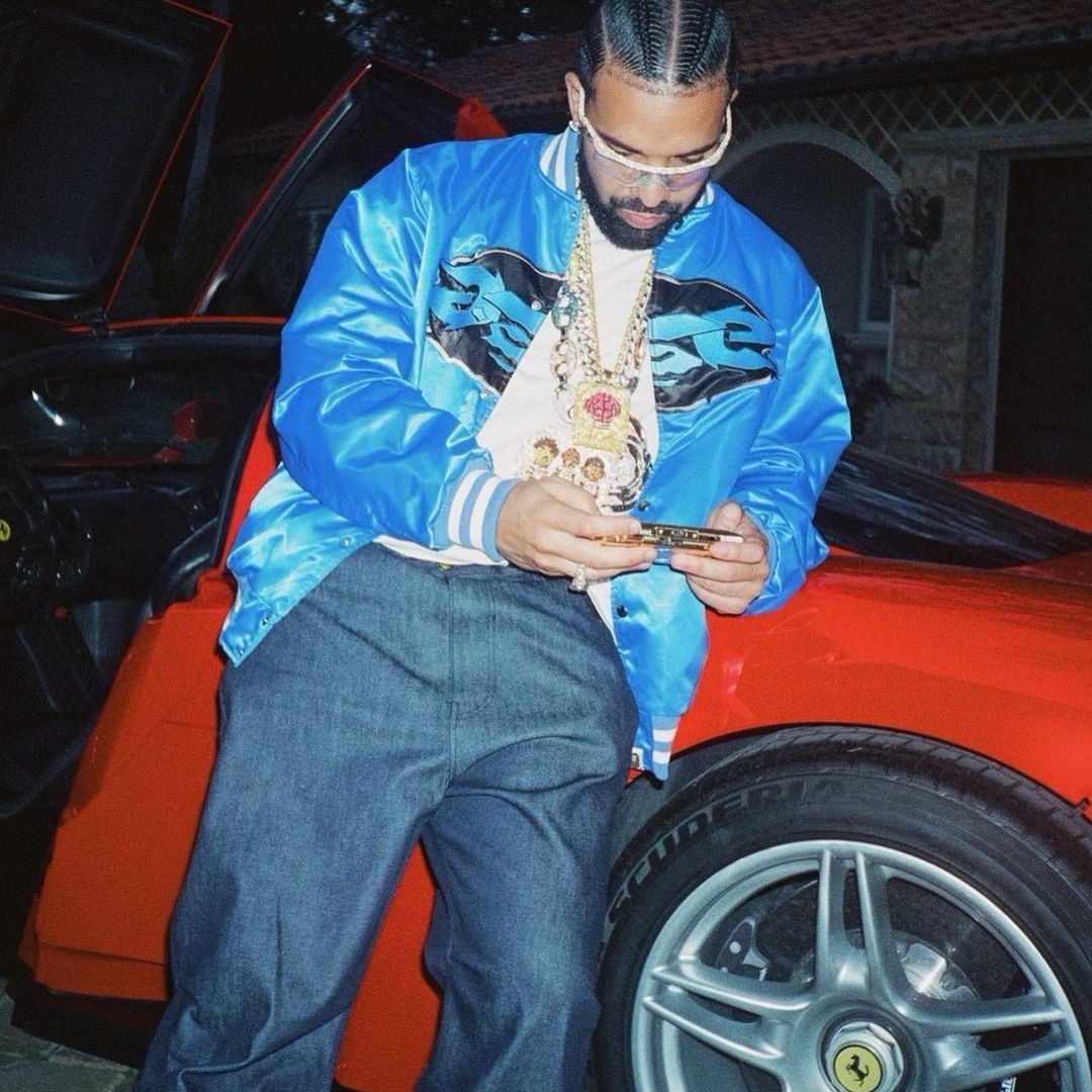 Drake Switches From Mercedes-Benz to Ferrari, but Just for a Short Time -  autoevolution