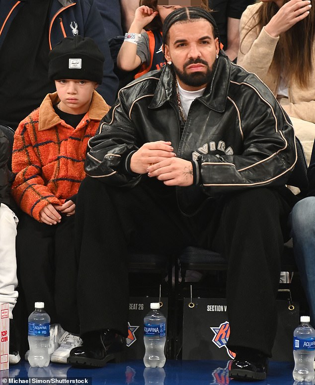 Drake's son Adonis, six, is his right-hand man as the duo sit courtside at  a Knicks game at Madison Square Garden | Daily Mail Online