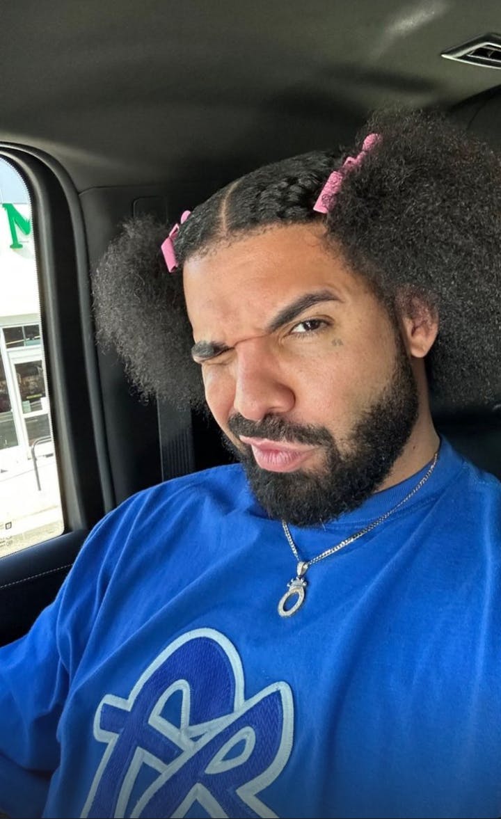 Drake's Actually Pulling Off Pink Hairclips