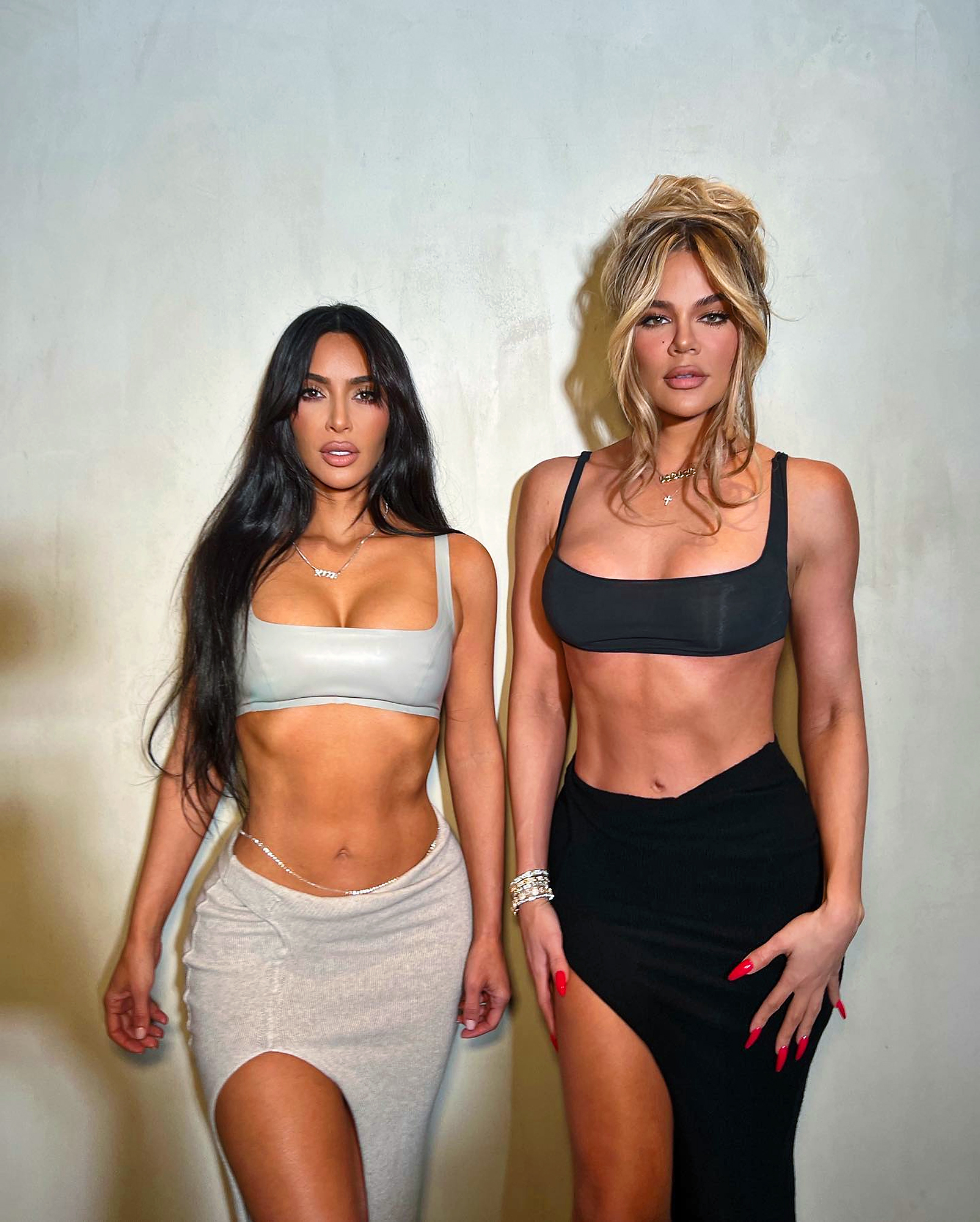 Kim and Khloe Kardashian look almost unrecognizable in rare, completely  unedited new photo with activists inside prison | The Irish Sun