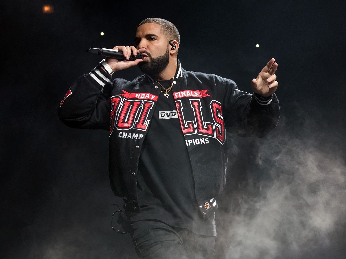 Drake Thinks He's Too Good for Malört - Eater Chicago