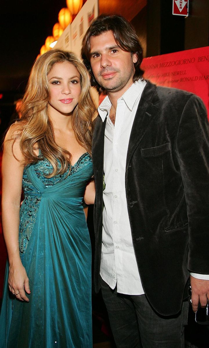 What happened to Shakira's ex-boyfriend Antonio de la Rúa?